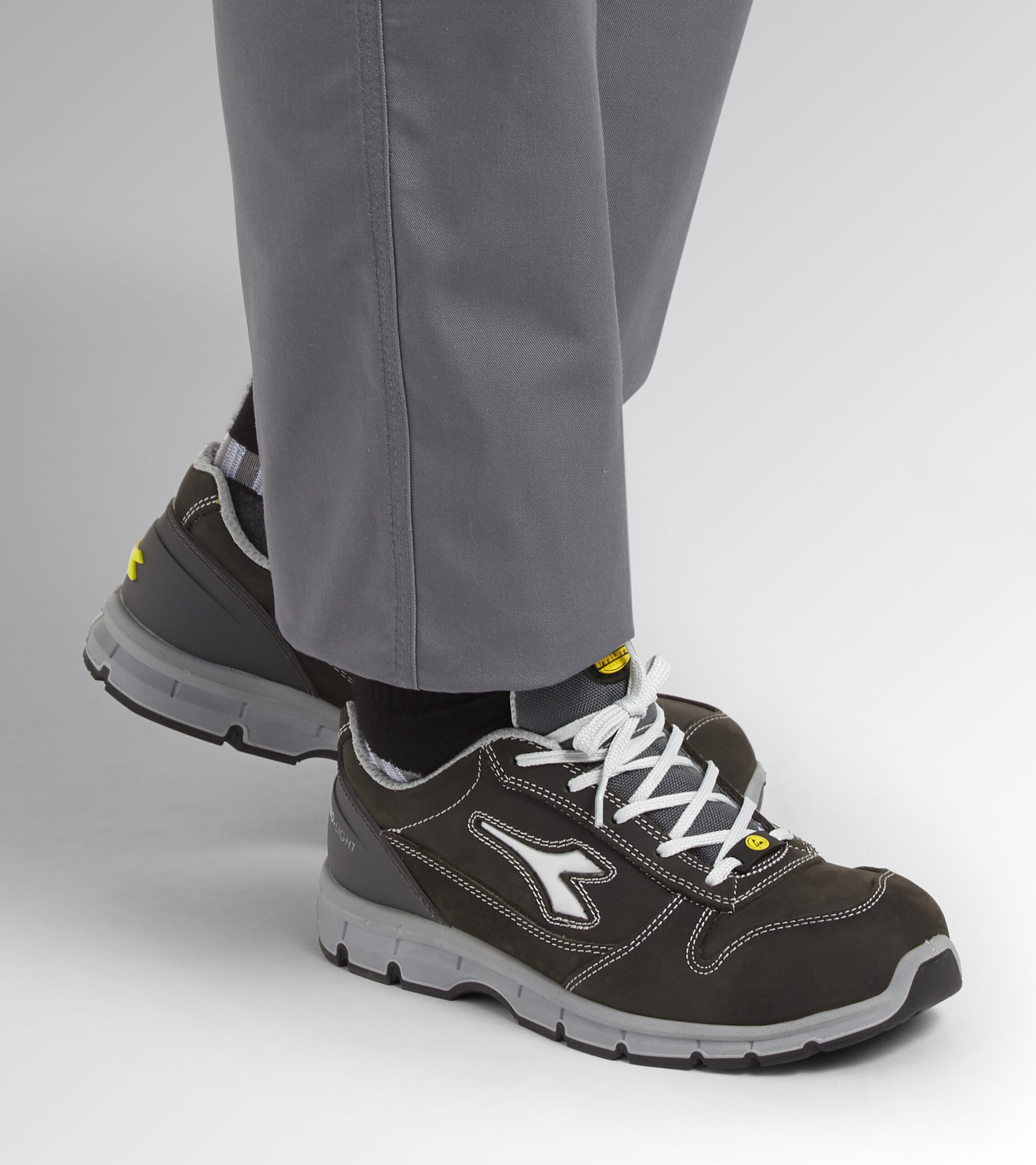 18115145 DIADORA RUN NET AB MSTR LOW S3S FO SR SC ESD 45CRNE