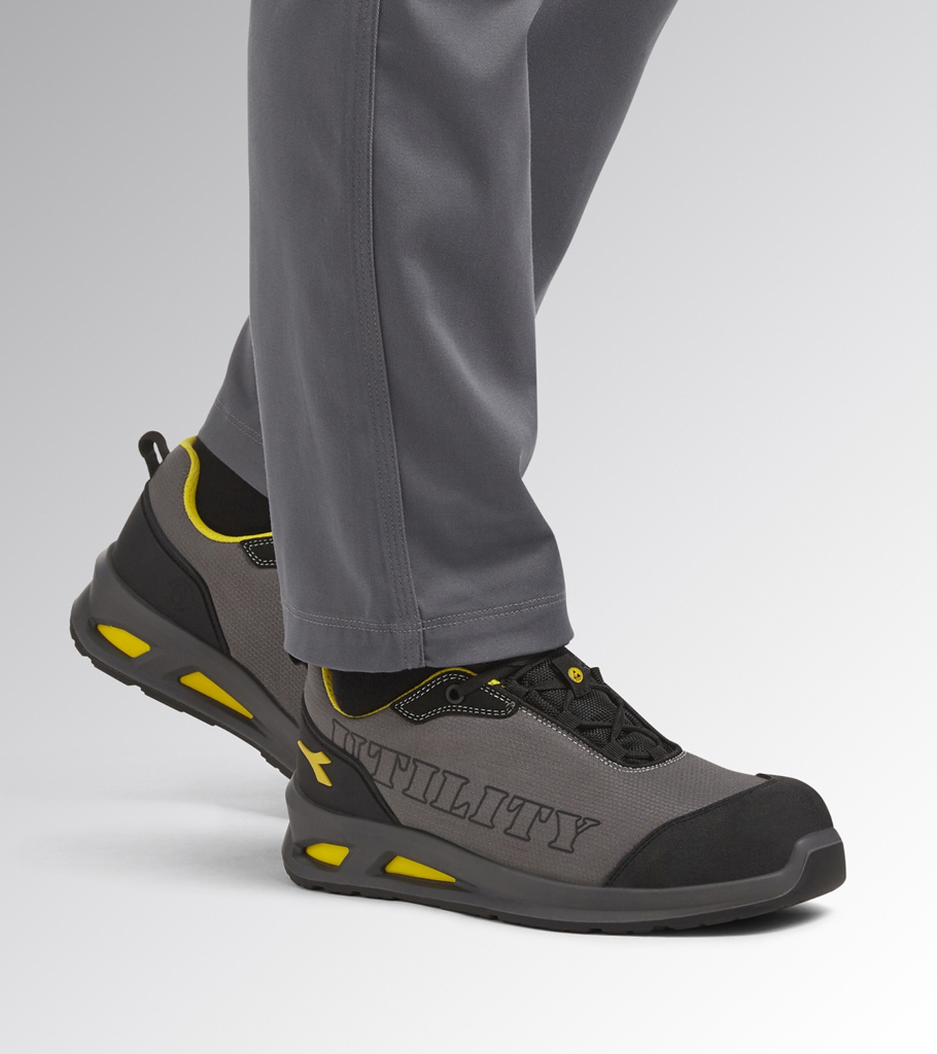 18061145 DIADORA SHARK STABLE IMP LEATHER Q MID S3S FO SR ESD 45