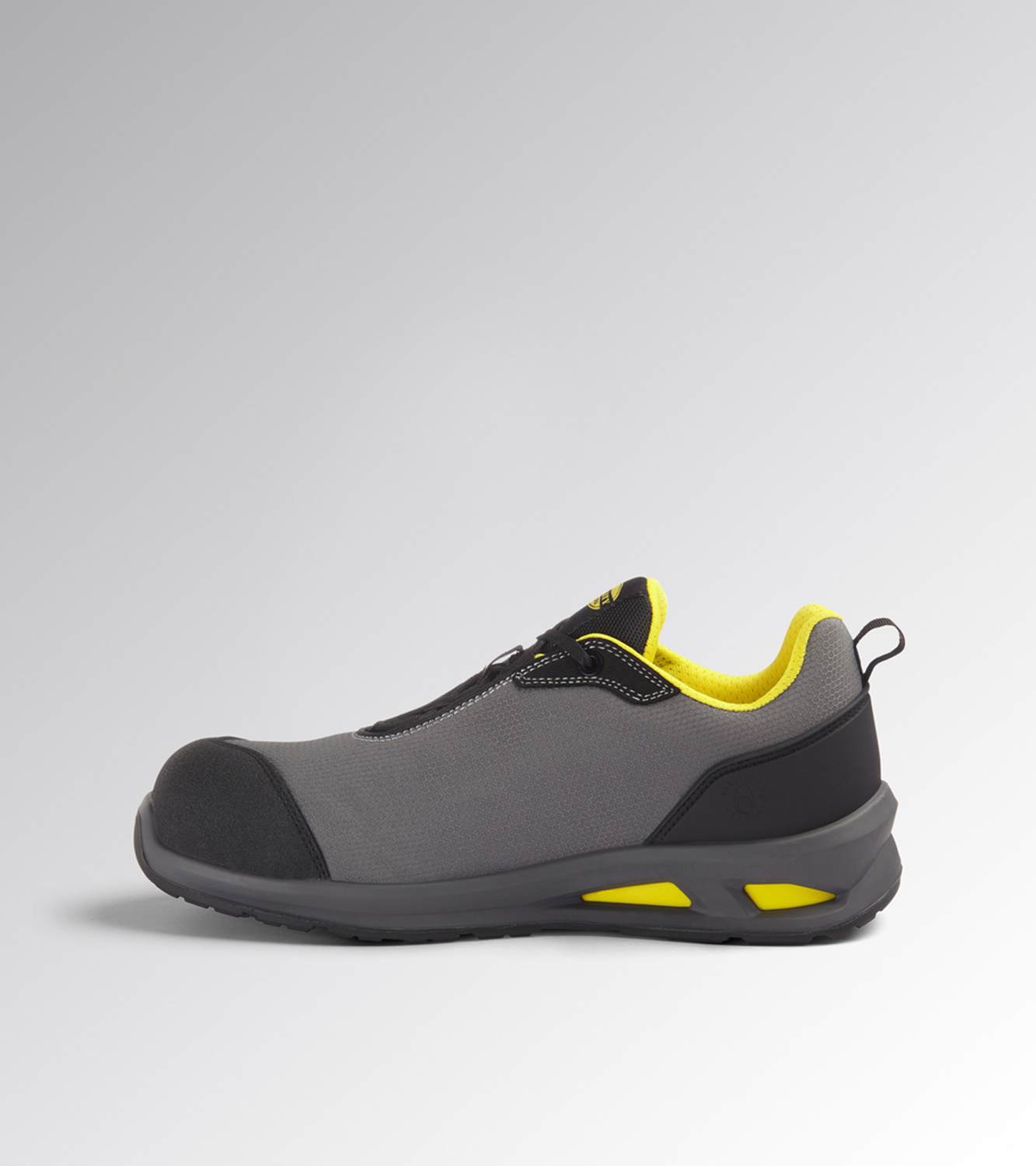 18061145 DIADORA SHARK STABLE IMP LEATHER Q MID S3S FO SR ESD 45