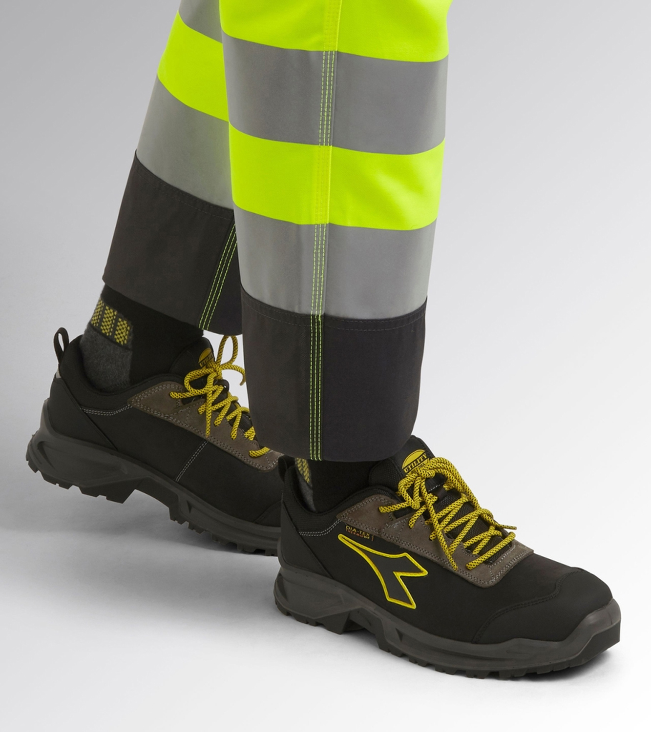 18170346 DIADORA SPEEDY RACE LOW S3S FO SR SC MET FREE 46