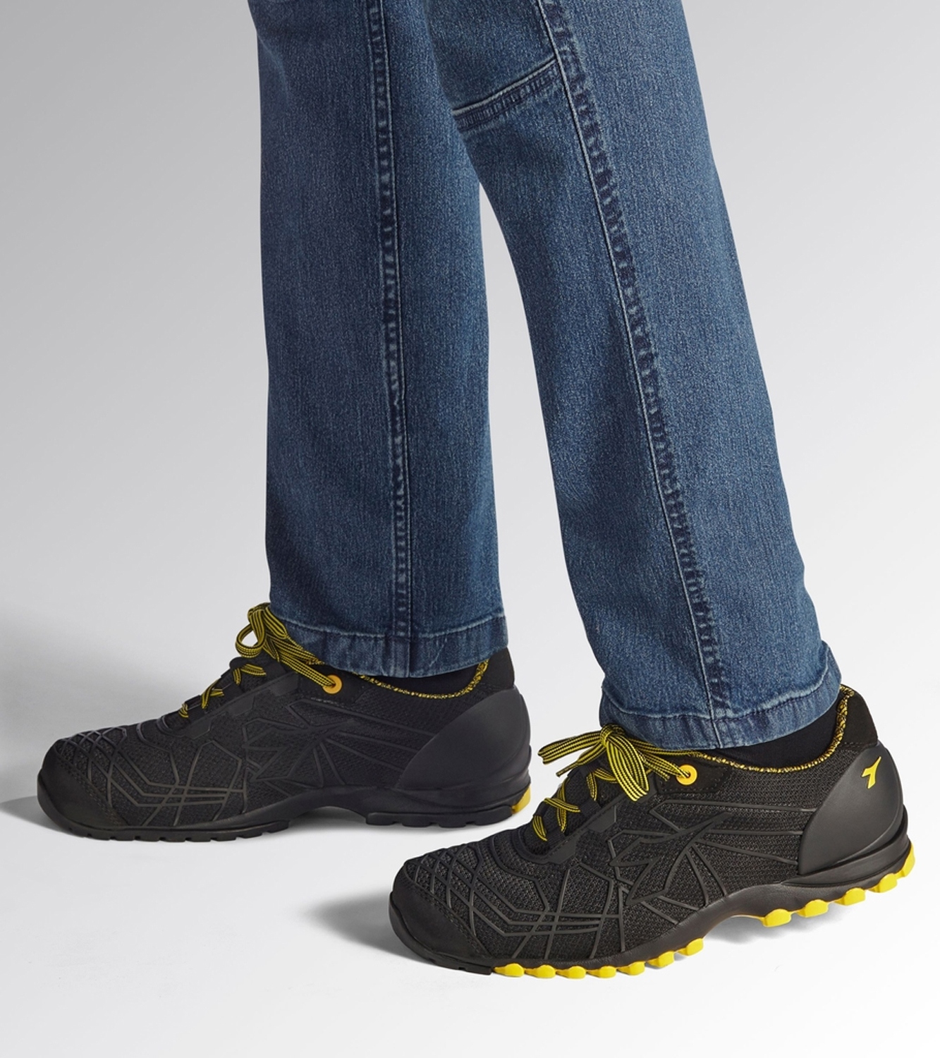 18116747 DIADORA BEAT DA2 TEXT LOW S1PS FO HRO SR 47 CRNE